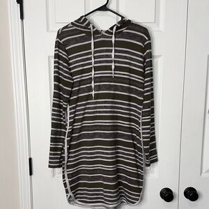 J for Justify Striped Hooded Midi Dress in Olive and White